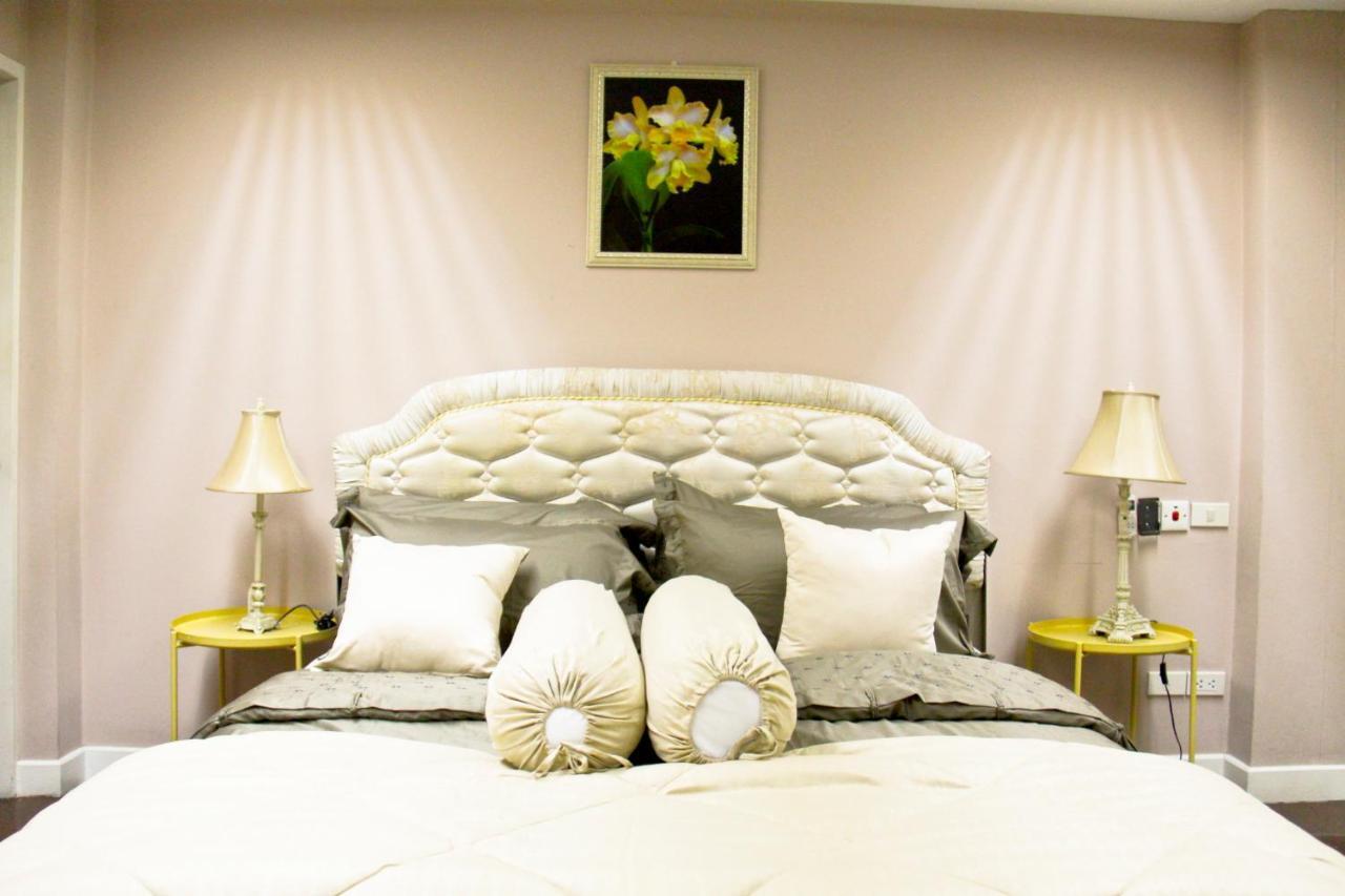 Hostel Nakhon Latphrao Bangkok Zewnętrze zdjęcie