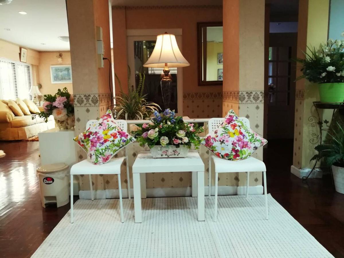 Hostel Nakhon Latphrao Bangkok Zewnętrze zdjęcie